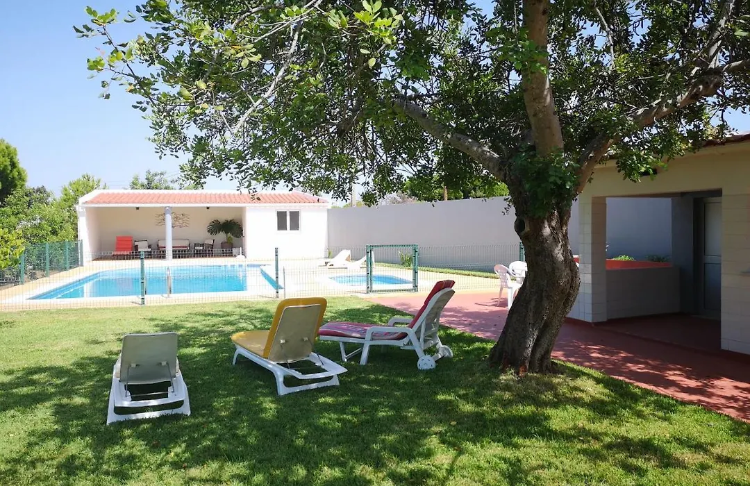 Casa Do Corgo Em Quarteira-1