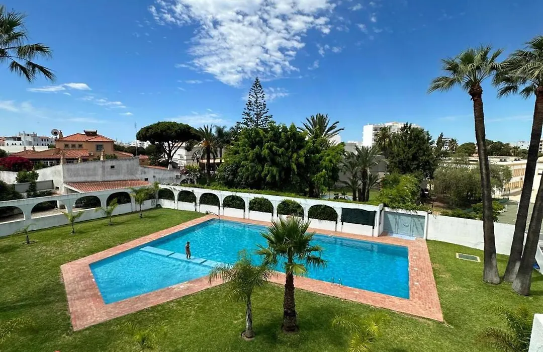 2 Bedroom Apartment In Quarteira With Balcony, Pool And Wi-Fi By Centralgarve-1