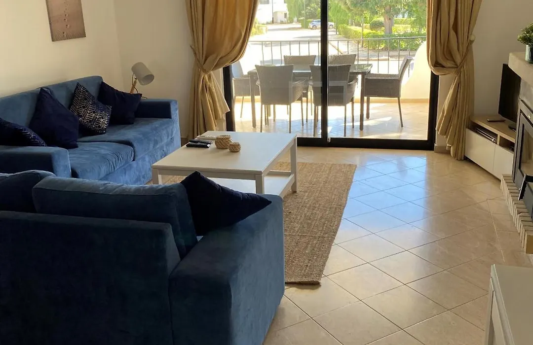 Alto Club Apartments-1