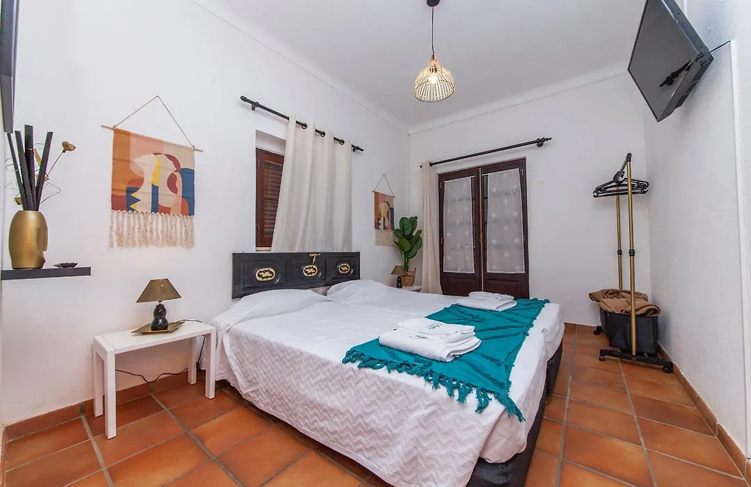 J - Casa Do Farol Guesthouse-1