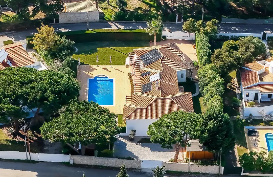 Exclusive Villa Toulouse With Pool In Falesia Algarve-1