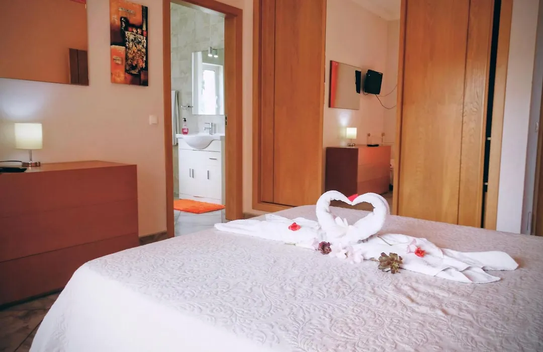 Vivenda Luz - Jacuzzi & Swimming Pool-1