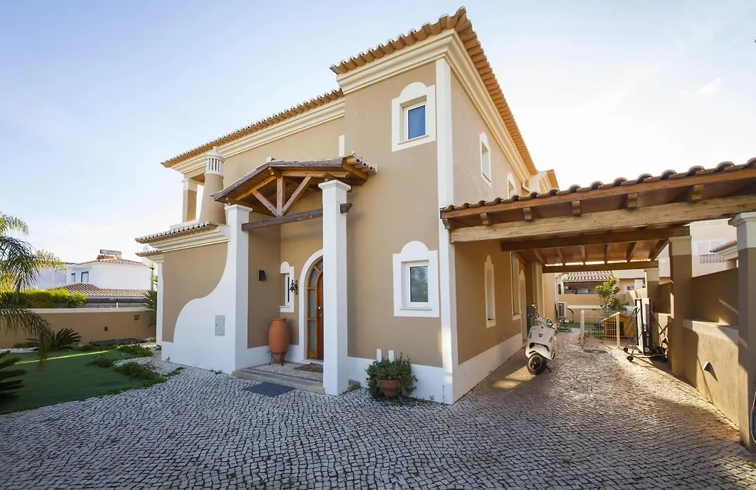 D09 - Porto De Mos Luxury Villa-1