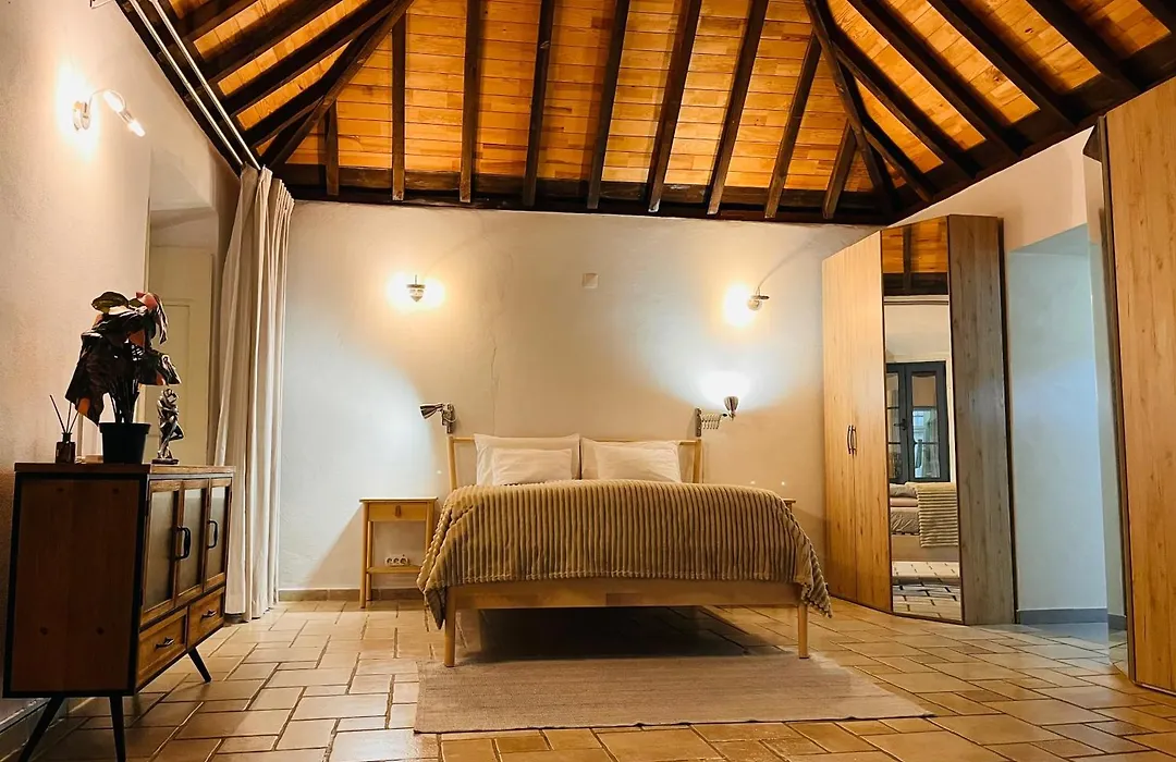 Faro Town House-1