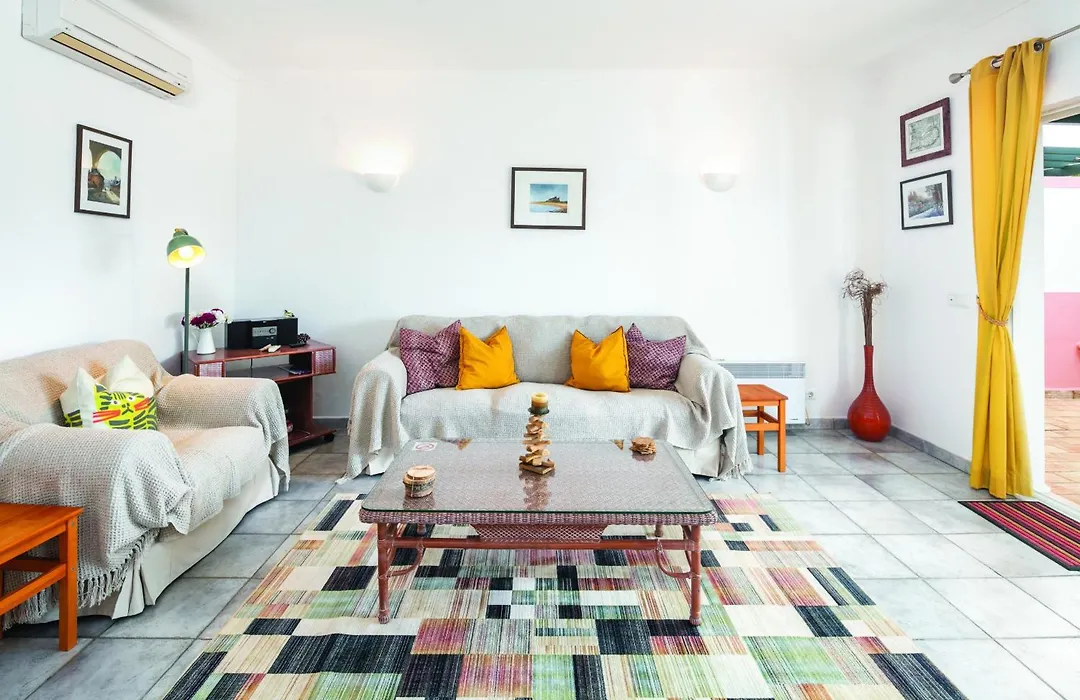 Quinta Do Rosal, Casa Rosa-1