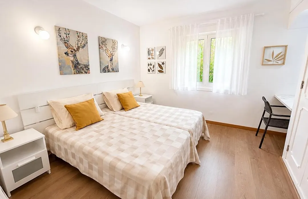 Villa Sol E Mar Private Pool & Jacuzzi-1