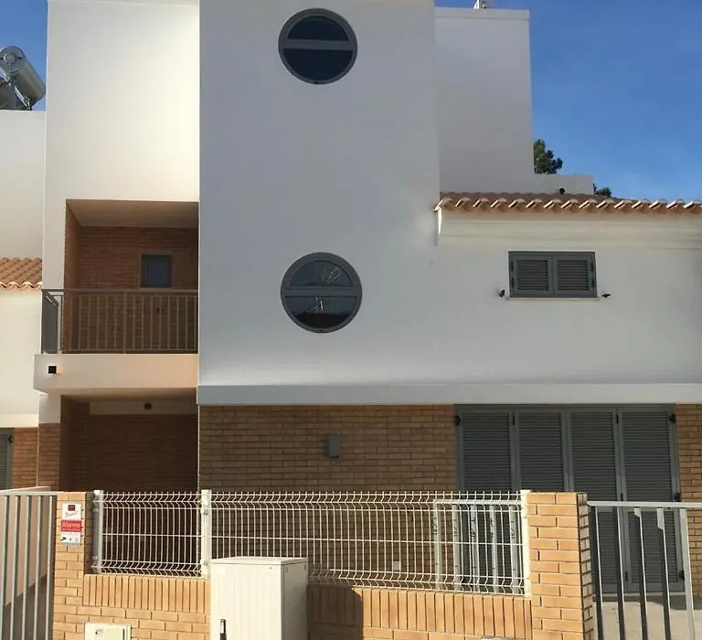 Villa de vacances 3 chambres et 6 couchages max. à proximité de mer à Praia Verde Algarve-1