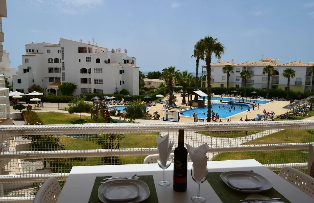 Lovely Estrela Vau Apt - Swimming Pool View-1