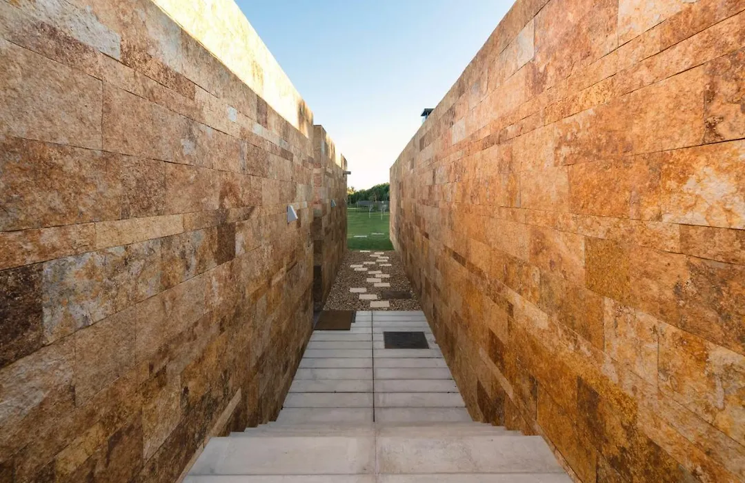 L Orangerie Ca By Intiholidays-1
