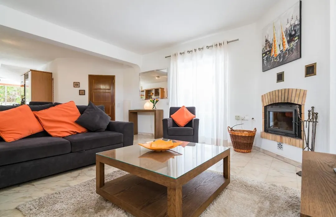 Casa Laranja Three Bedroom Villa-1