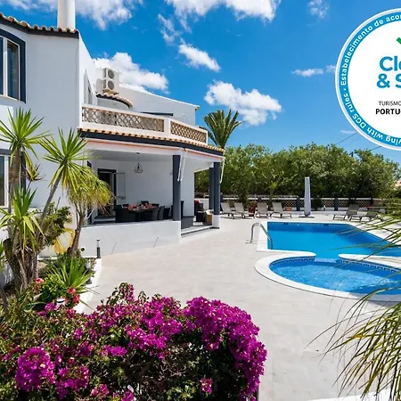 Casa Laranja Three Bedroom Villa-3