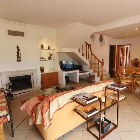 Lovelystay - Alto Dos Calicos 2Br House With Garden-3