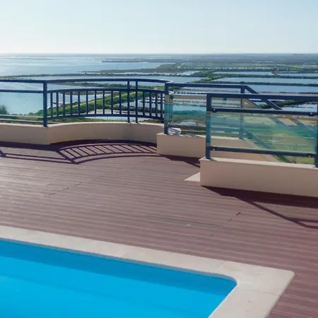 Ria Sunset House - Rooftop Pool-2