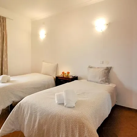 Villa Alice - Free Wifi & Air Co & Swimming Pool - By Bedzy-2