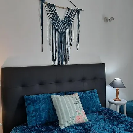 Sagres Sunny Room With Private Bathroom 300M From The Beach-3
