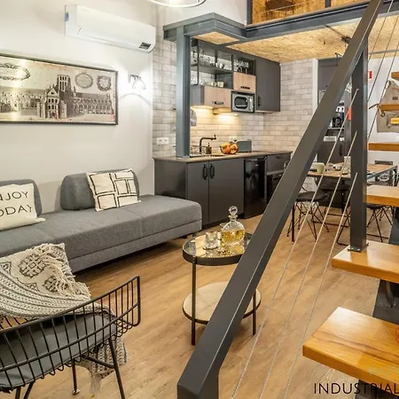 7 Styles Apartments By Raspberry Cascade-3