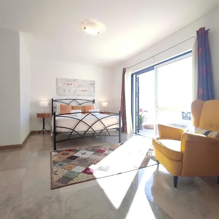 Vila Magna Near The Strip With Bbq, Ac, Balcony, Parking, 4 Tvs And Free Wifi-2