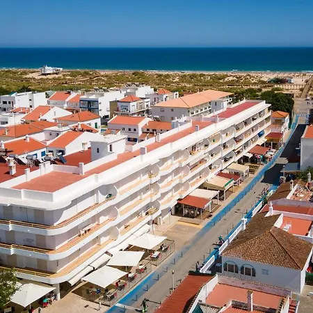 2Bd Apartment In Alagoa Beach By Lovelystay-3