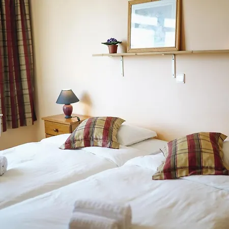 Rustic Central Flat - Ocean View-2