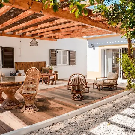 Lemontree Eco Surfhouse-2