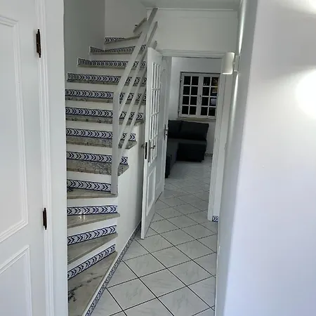 Relaxing 2 Bedroom House 5 Minutes Away From Vilamoura Marina-2