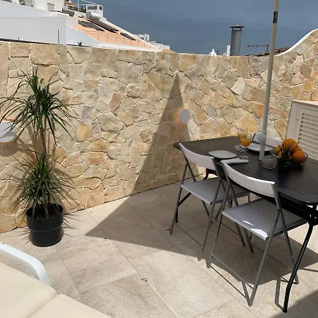 House With A Bbq Terrace In The Centre Of Lagos-3