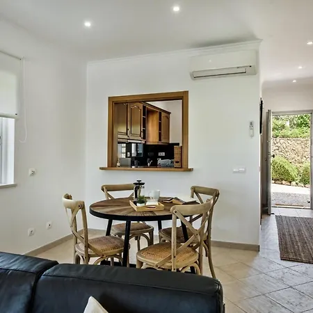 Gorgeous Two Bedroom Apartment In Carvoeiro-2