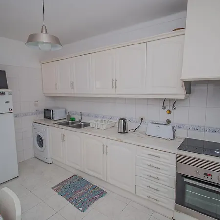 Charming Private Rooms In An Apartment A1 Penha - Faro-3