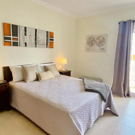 Apartamento T1 Flamingo - Portimao - 1,5 Km Da Praia-3