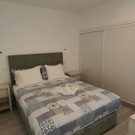 Acr Holiday Apartment-3