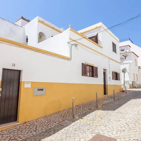 J - Casa Do Farol Guesthouse-3