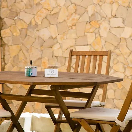 Casa Amarela Guesthouse-2
