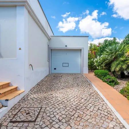 Villa Fantasia - New Rental 4 Bedroom With Private Pool 650 Meters To The Vau Beach-2