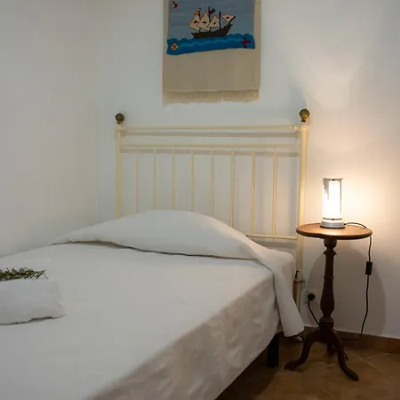 Casa Amarela By Urban Beach Rentals-3