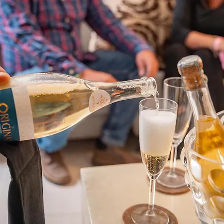 Opus One Luxury Guest House & Wine-3