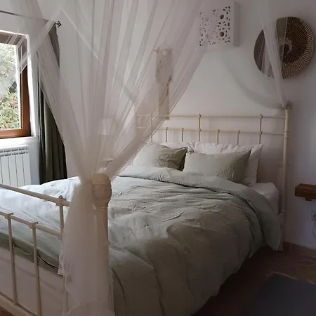 Andorina Apartment 1Km From Arrifana Beach-3