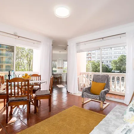 Parque Dos Reis Apartment 2-2
