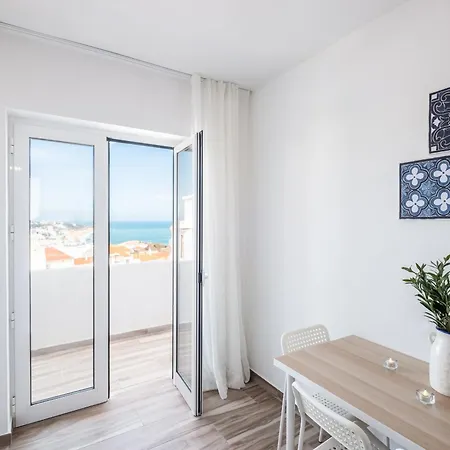 Beguest Oceanic Rainbow Apt-3