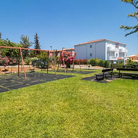 Four Bedroom Villa With Private Pool Oasis Parque At09-2