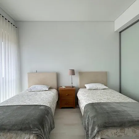 Cavalo Prеto Holiday Apartment 200M To The Beach-2