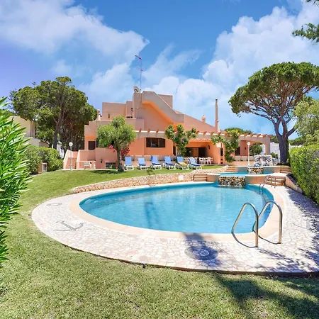 Villa In Vilamoura With Pool Near Beach-2