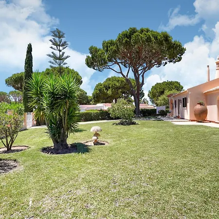 Villa In Vilamoura With Pool Near Beach-3