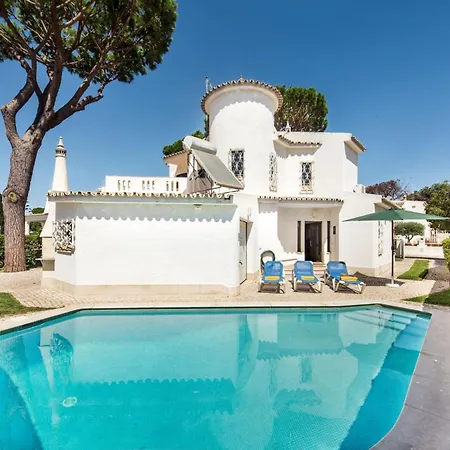 Residential Cul-De-Sac Walking Distance To Centre, Private Pool, Free Ac Wifi-2