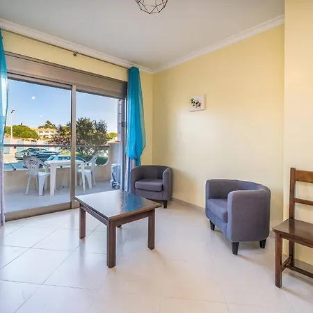Apartamentos Vista Mar-3