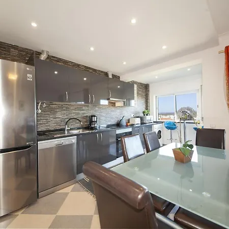 B17 - The Stunning Seaview Apartment-3