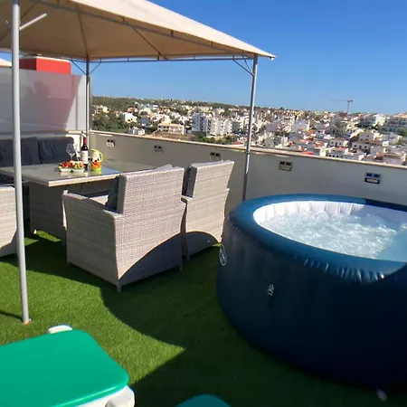 Apartment Alpha - 2 Bedrooms, Private Rooftop Patio With Hot Tub, Bbq And View-2
