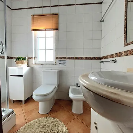 Bougainvilleas Villa 5 Bedrooms With Private Pool And Parking - Altura Beach-3