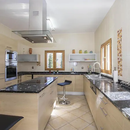 Villa Valentina By Algarve Holidays-3