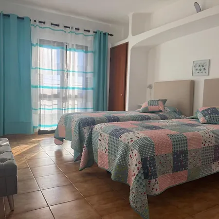 Vivenda Silvestre Family House-3