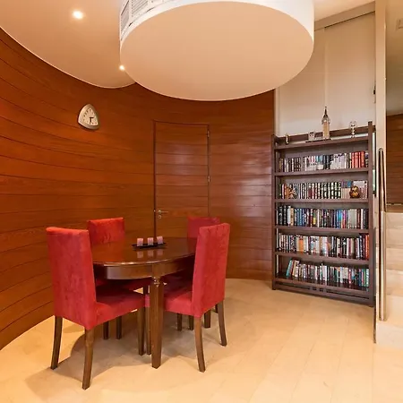 Sunny Lounge Apartment-3